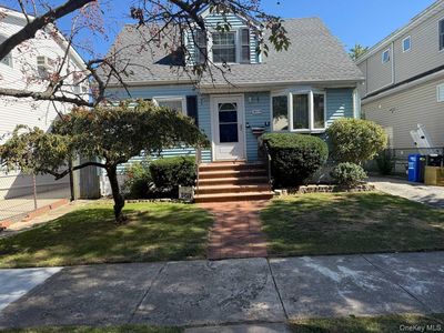 4919 169th Street, Fresh Meadows, NY, 11365
