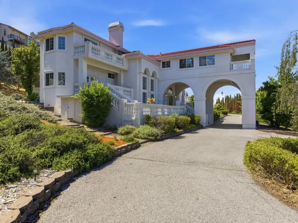 7042 Elmsdale Dr, San Jose, CA 95120