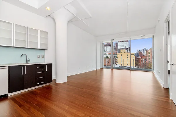 Rented by REAL New York | media 16