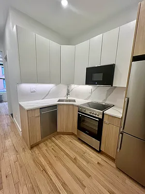 Rented by Brighton Management | media 1