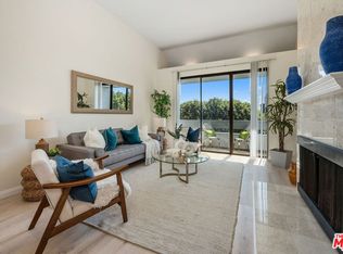 1252 11th St #Penthouse 306, Santa Monica, CA 90401