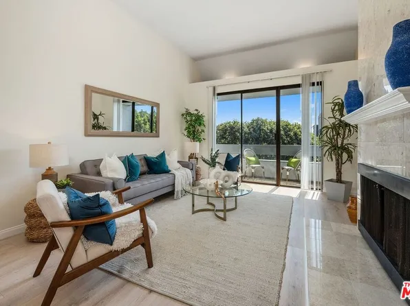1252 11th St #Penthouse 306, Santa Monica, CA 90401