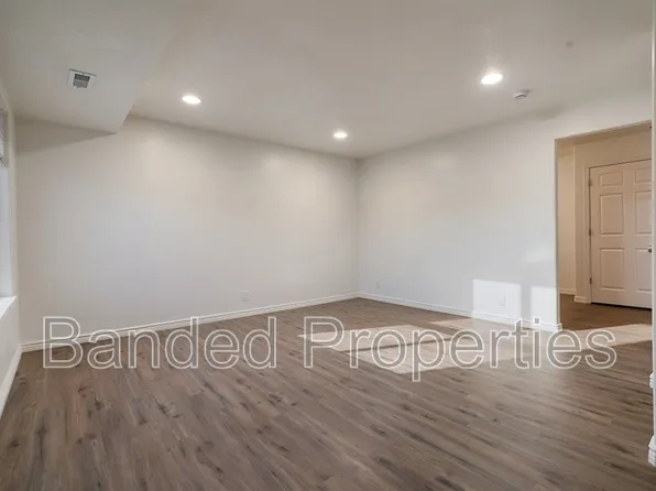 325 E Mill St S #3, Bountiful, UT 84010
