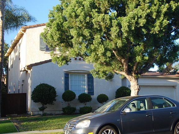 3rd image of 581 Rush Dr
