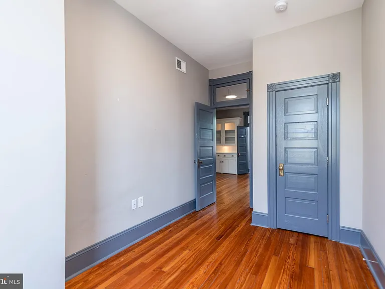 1733 Fleet St #4 — Photo 7
