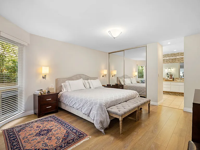236 N Louise St #109 — Photo 16
