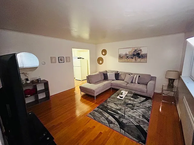 3138 W Carmen Ave #1B — Photo 2