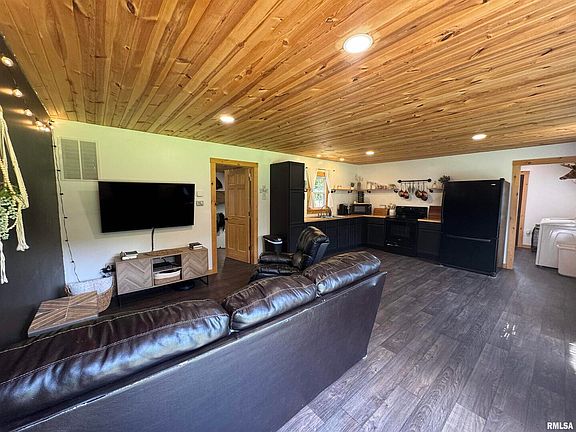 4th image of 2799 Cypress Dr
