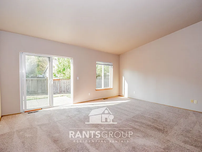 5305 Stockton St SE — Photo 10