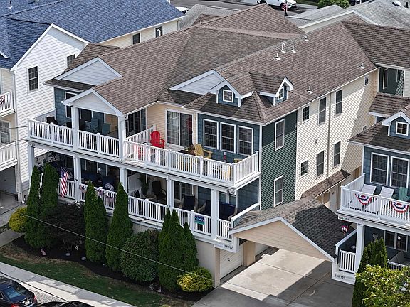 3rd image of 110 E Poplar Ave #103
