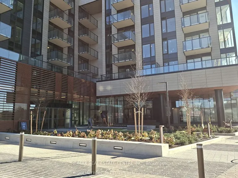 1415 Dundas St S #701 — Photo 2