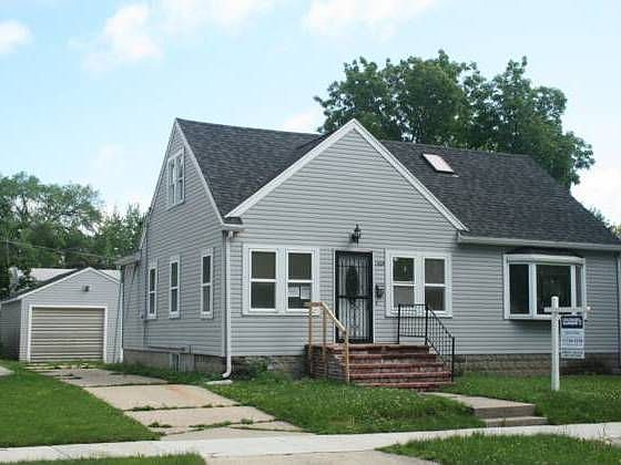 2nd image of 1308 Barham Ave