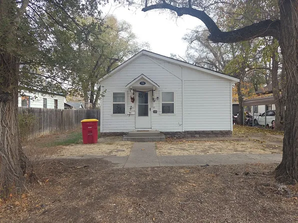 702 S 9th St, Rocky Ford, CO 81067