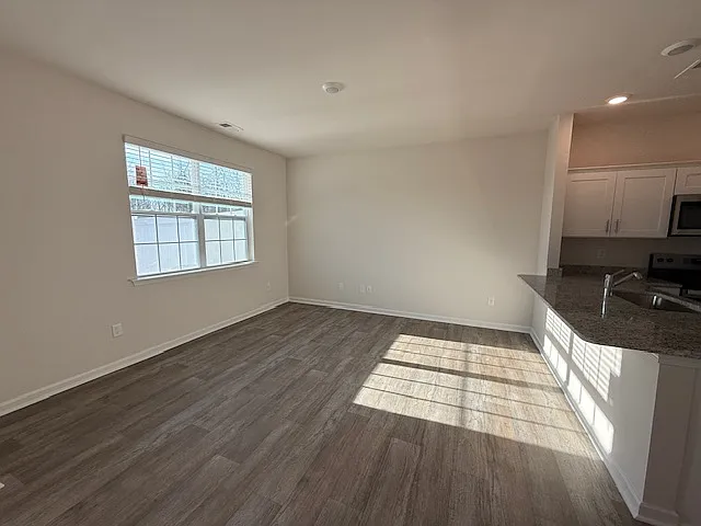 1323 Broholmer Ln — Photo 26
