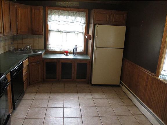 5th image of 2498 Driftwood Dr
