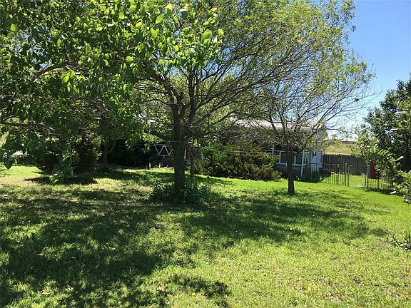 2nd image of 197 Hill County Road 4141