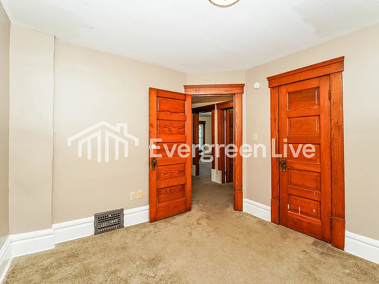 1373 Sprague St — Photo 12