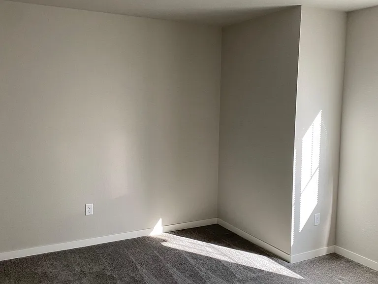 2102 Lager St — Photo 18