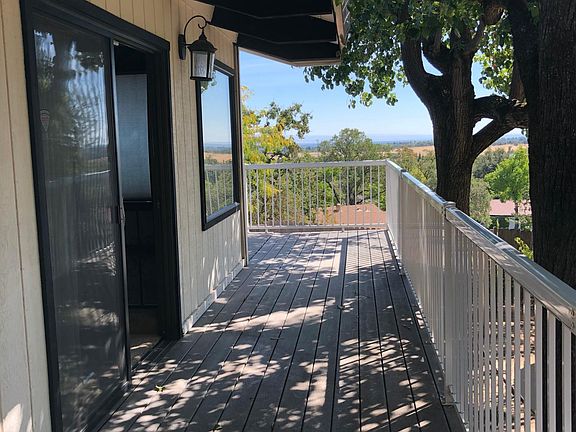 4th image of 3385 Oakwood Pl