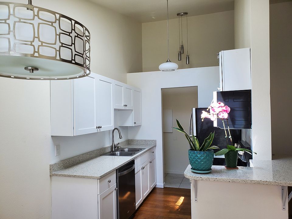 Kitchen with vaulted Ceiling