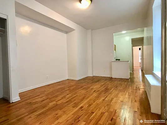 Rented by Sovereign Associates | media 13