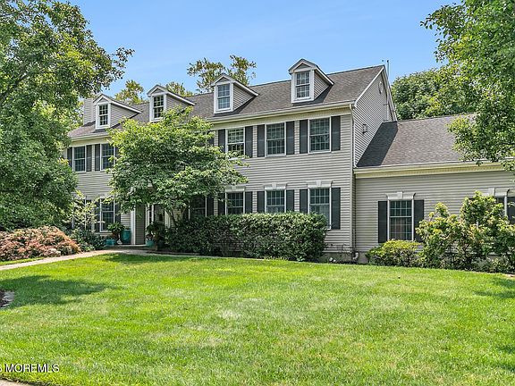 2nd image of 1411 Winesap Drive