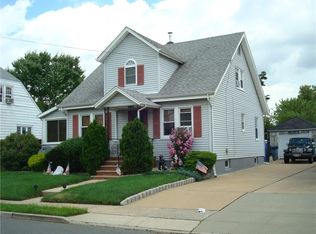 58 James St, South River, NJ 08882