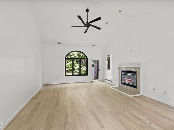 4th image of 4963 Fieldstone Trl