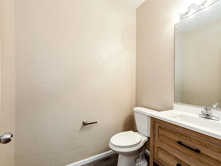 5255 Memphis St #917 — Photo 8