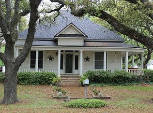500 W Post Office St, Eagle Lake, TX 77434
