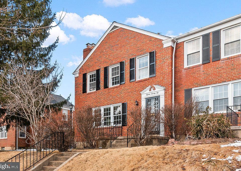 1st image of 1522 Doxbury Rd