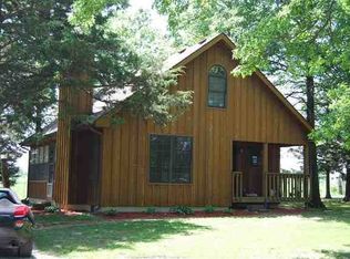 526 SE Hwy U, Clinton, MO 64735