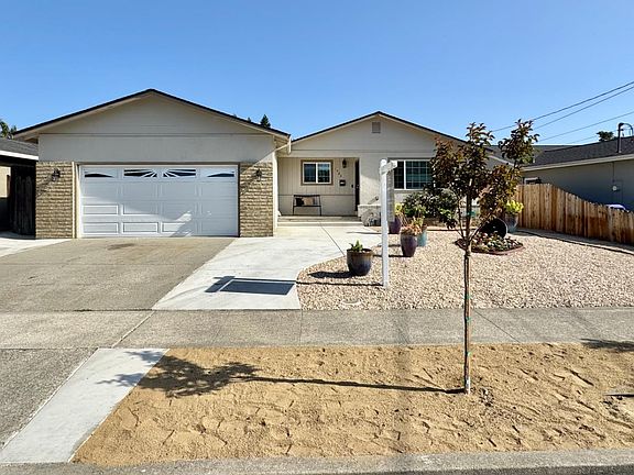 2nd image of 1466 Sheridan Drive