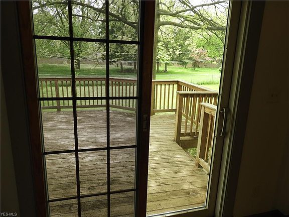5th image of 23569 Sharon Dr