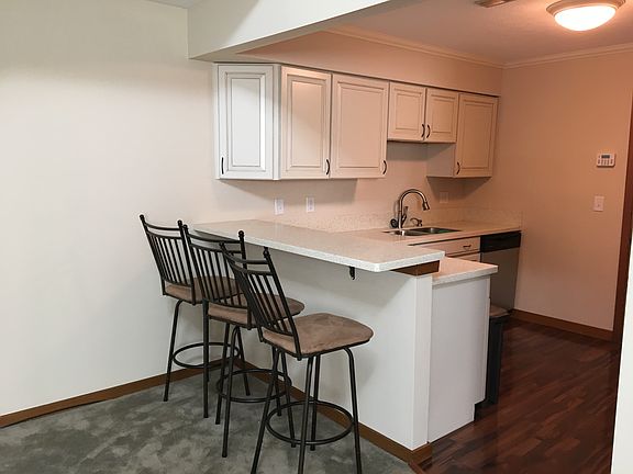 Breakfast bar