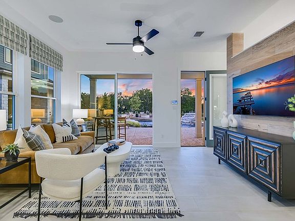 The Casita 2 - Living Room