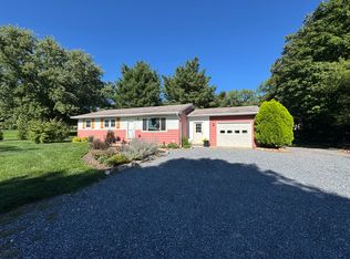 1100 Hilltop Rd, Myerstown, PA 17067