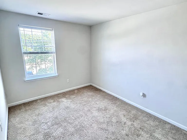 1161 Lova Ln — Photo 17