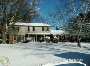3051 High Pointe Ct, Bloomfield Hills, MI