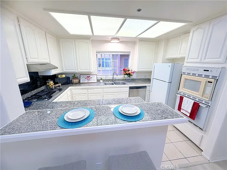 1141 Fairview Ave — Photo 12