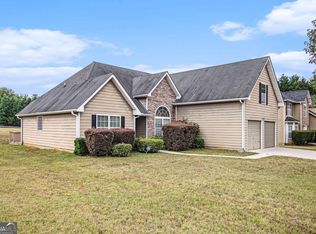 47 Lakeland Ct, Powder Springs, GA 30127