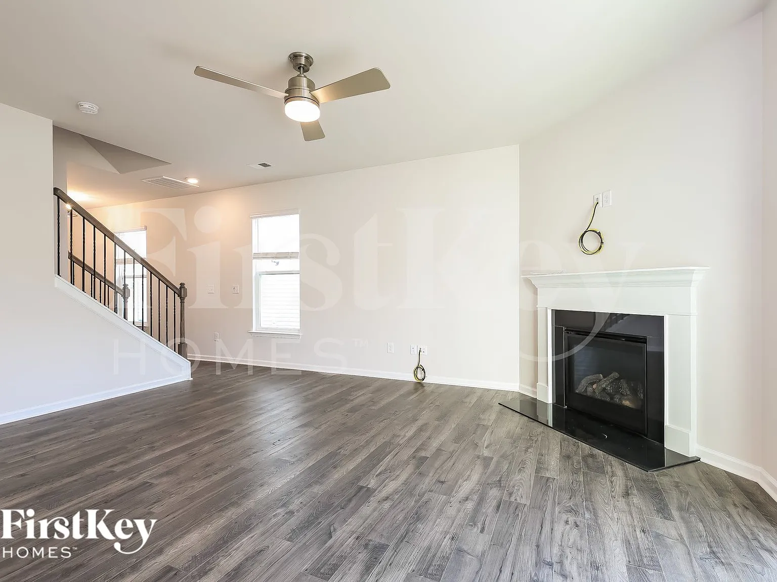 3 bed, 2.0 bath, 1854 sqft, $2,315 — Photo 4