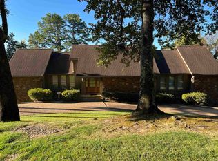 30 River Ridge Cir, Little Rock, AR 72227