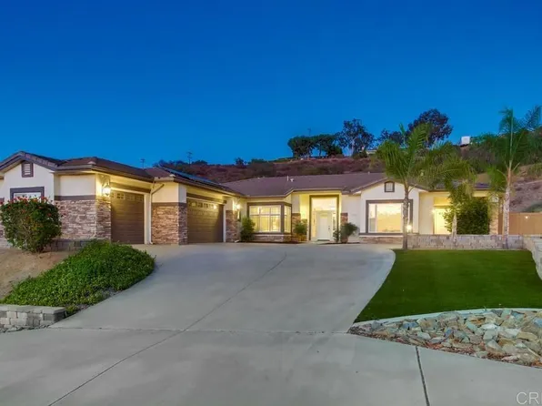 8933 Diamondback Dr, Santee, CA 92071