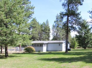 746 Hummingbird Ln, Blanchard, ID 83804