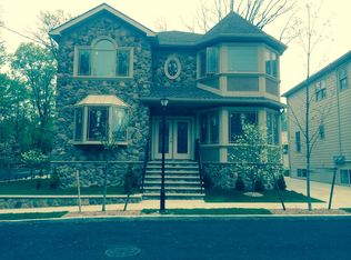 8 Nino Ct, Staten Island, NY 10307