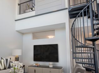 Rooftop 252, Saint Paul, MN 55118