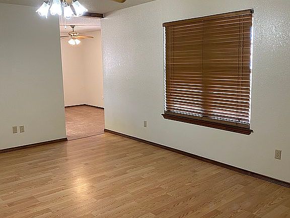 3rd image of 1606 Aberdeen Ave