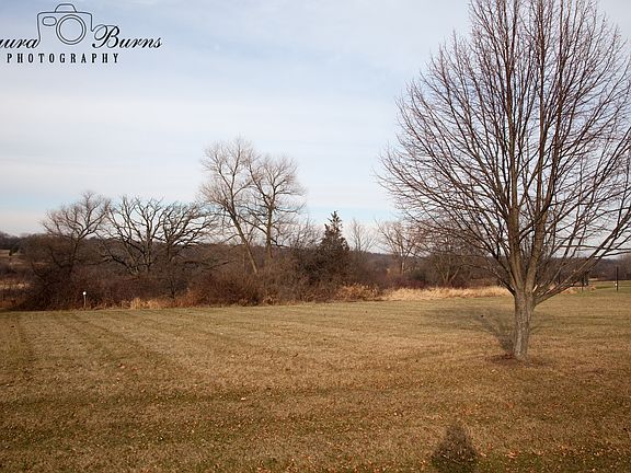 3rd image of 3921 Farmington Ln
