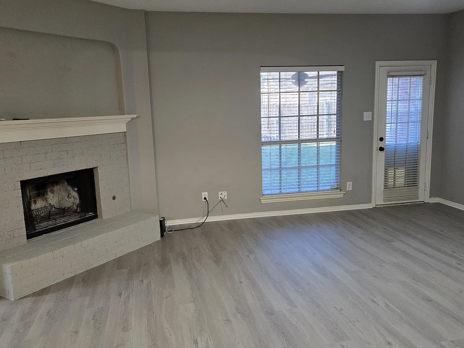 3 bed, 1556 sqft, $2,400 — Photo 2